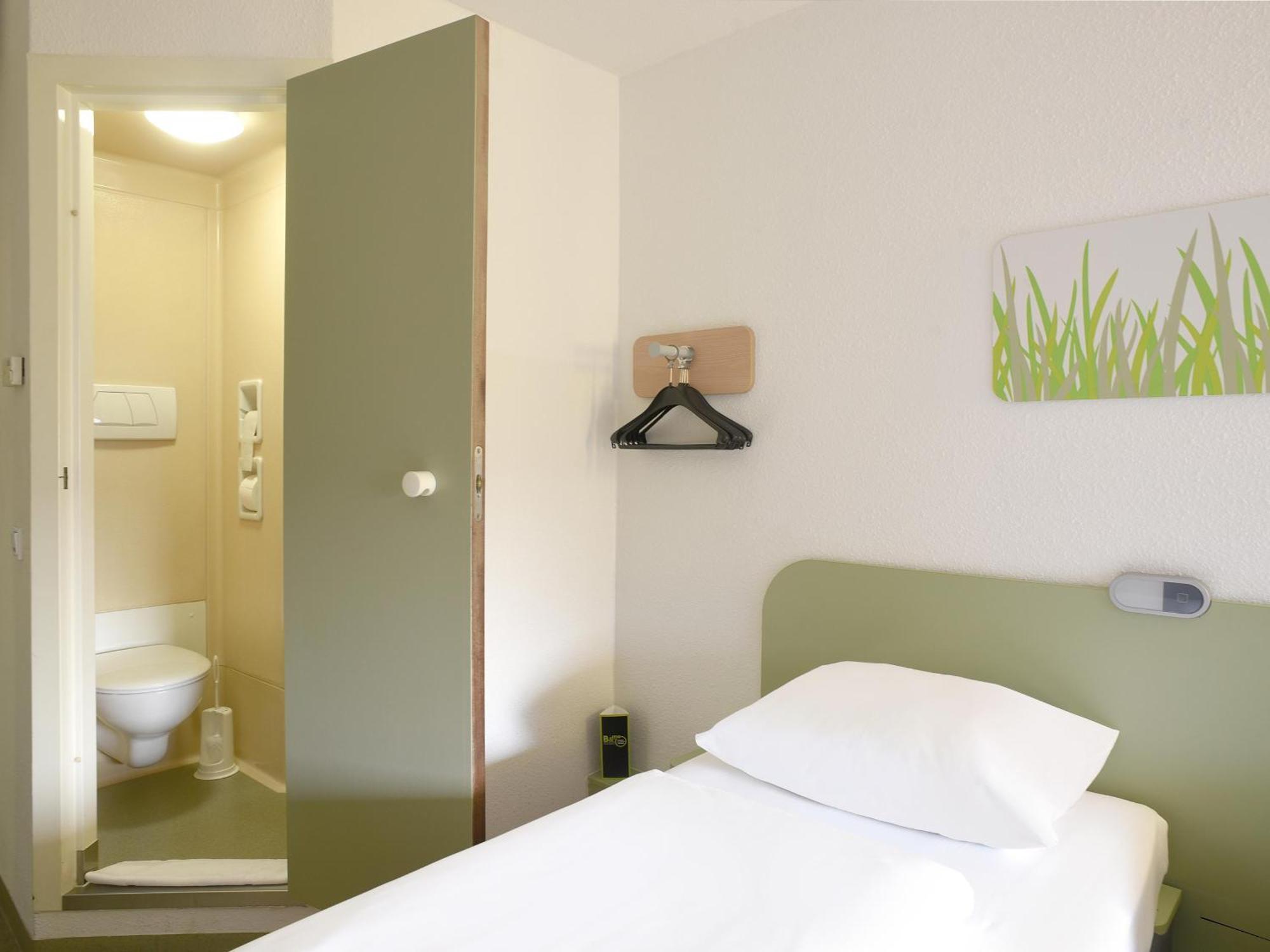 B&B Hotel Rostock-Broderstorf Exterior foto